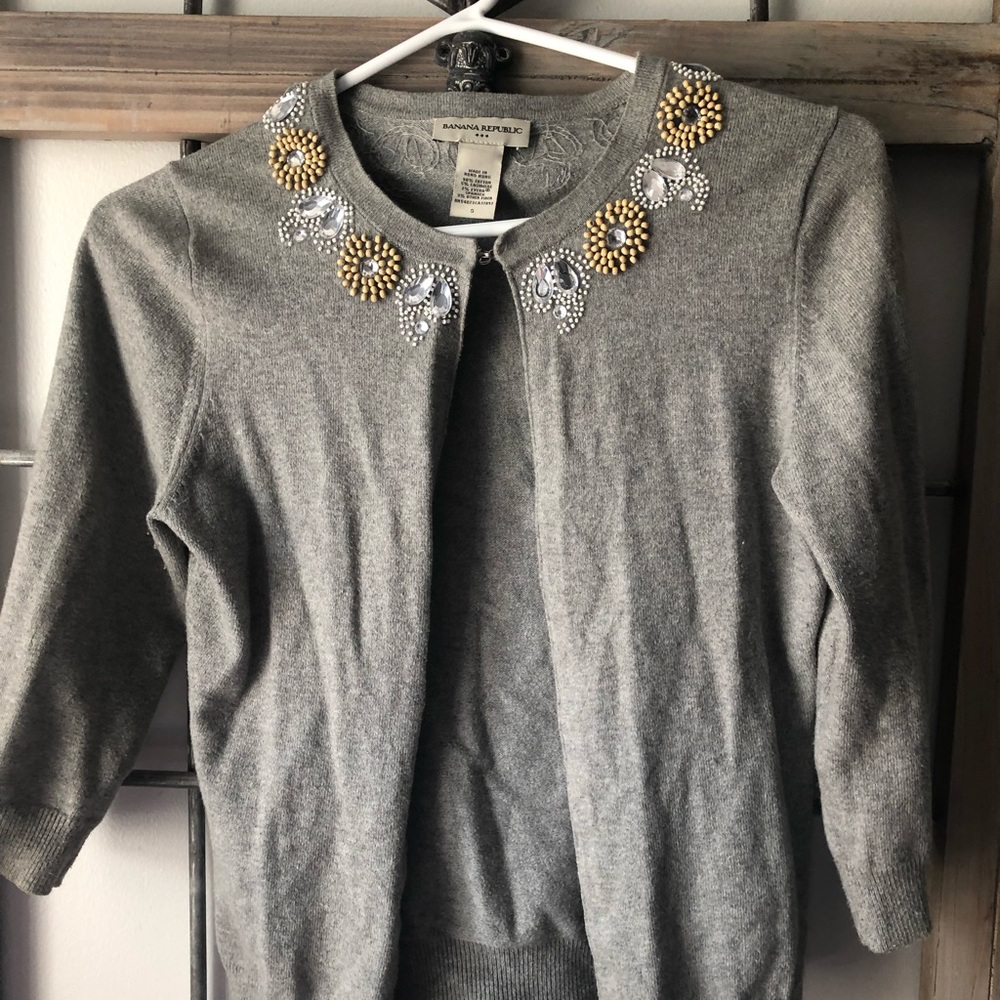 Light Weight Gray Three Quarter Sleeve Cardigan